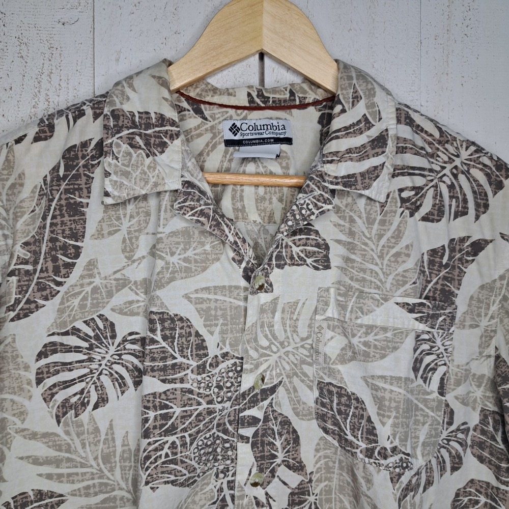 Goblincore Island Coastal Gorpcore Men's M Columbia Hawaiian Button Down Shirt